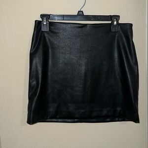 Black leather H&M mini skirt
